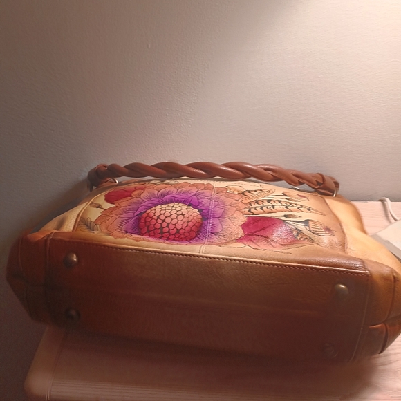 Handbag - Picture 4 of 5